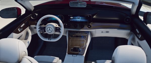 Mercedes Benz E Class Cabriolet 2021 - Afbeelding 2